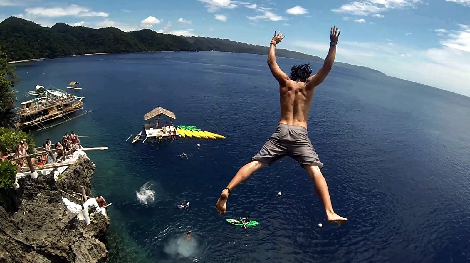 How to jump from a rock into the water on Panay