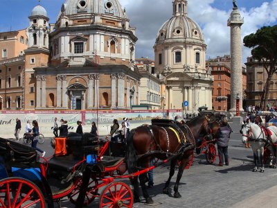 Ride in a horse carriage in Rome