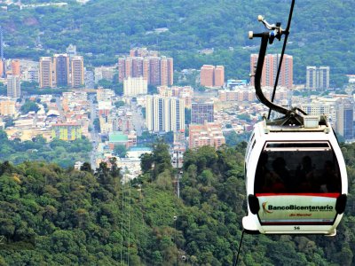 Take a ride over the cite in a cable way cabin in Caracas
