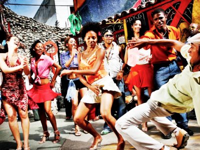 Dance in tune with Latin-American music in Caracas