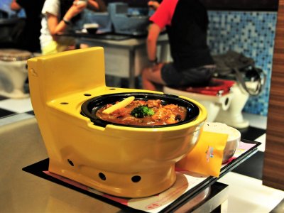 Order meal in a toilet bowl in Taiwan