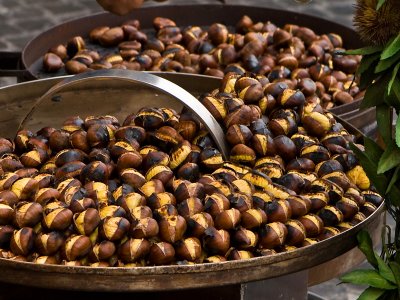 Try roasted chestnuts in Rome
