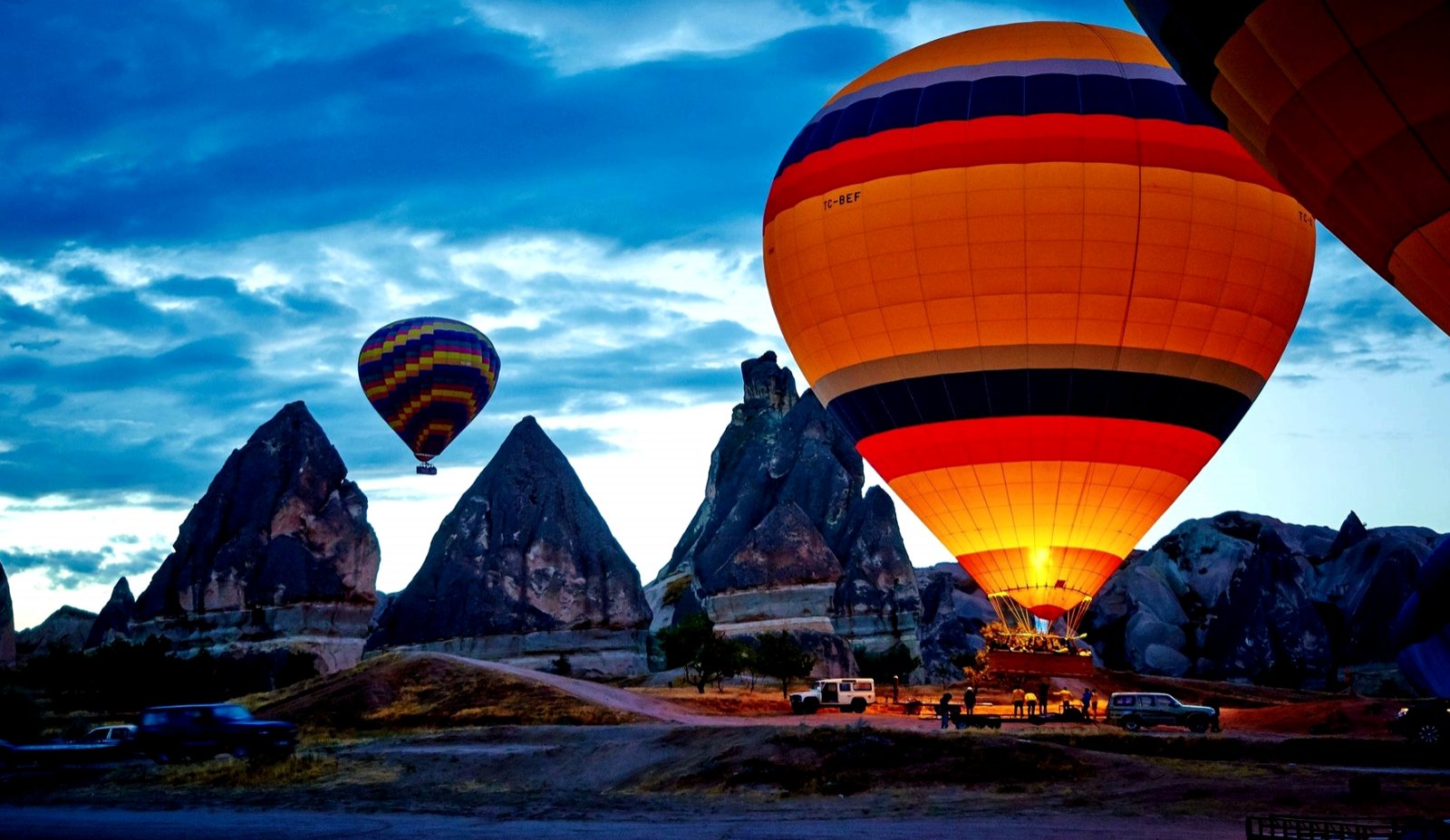 Top 10 places where to fly a hot air balloon