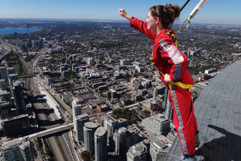A Superman to the rescue, Toronto