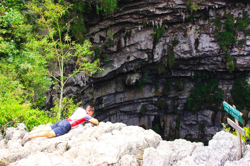 Aquismon, Watch your friend's base jump to the Cave of Swallow, San Luis Potosi