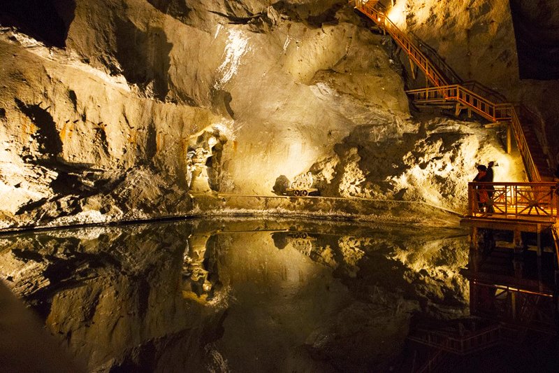 There are several salt lakes in the mine, Krakow
