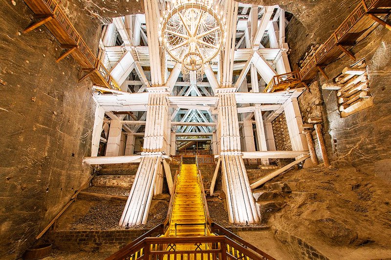 Chandelier from salt crystals, Krakow