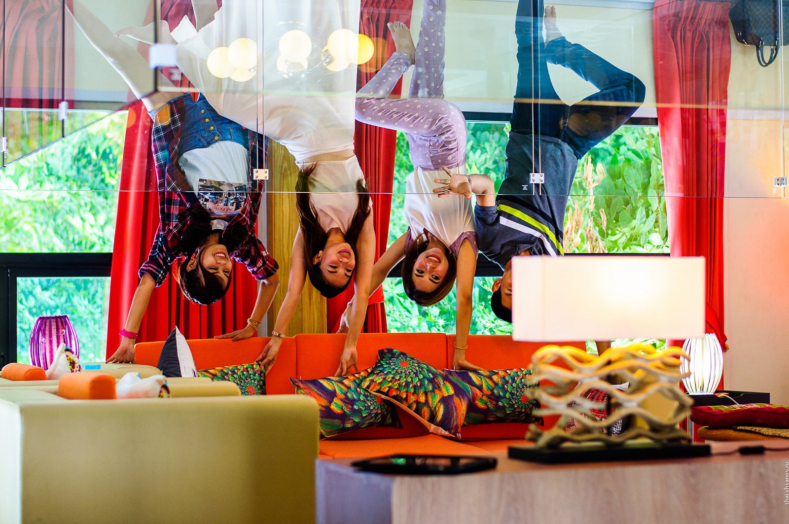 How to walking on the ceiling in the upside down house in Phuket