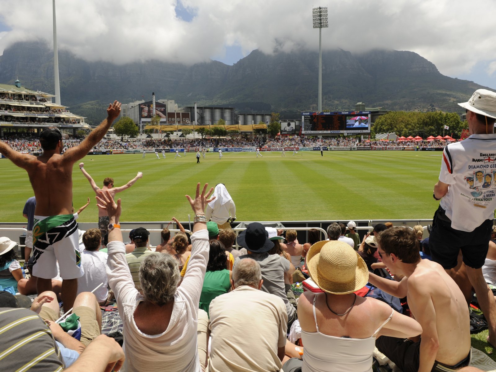 How to watch a cricket game on a beautiful cricket ground in Cape Town