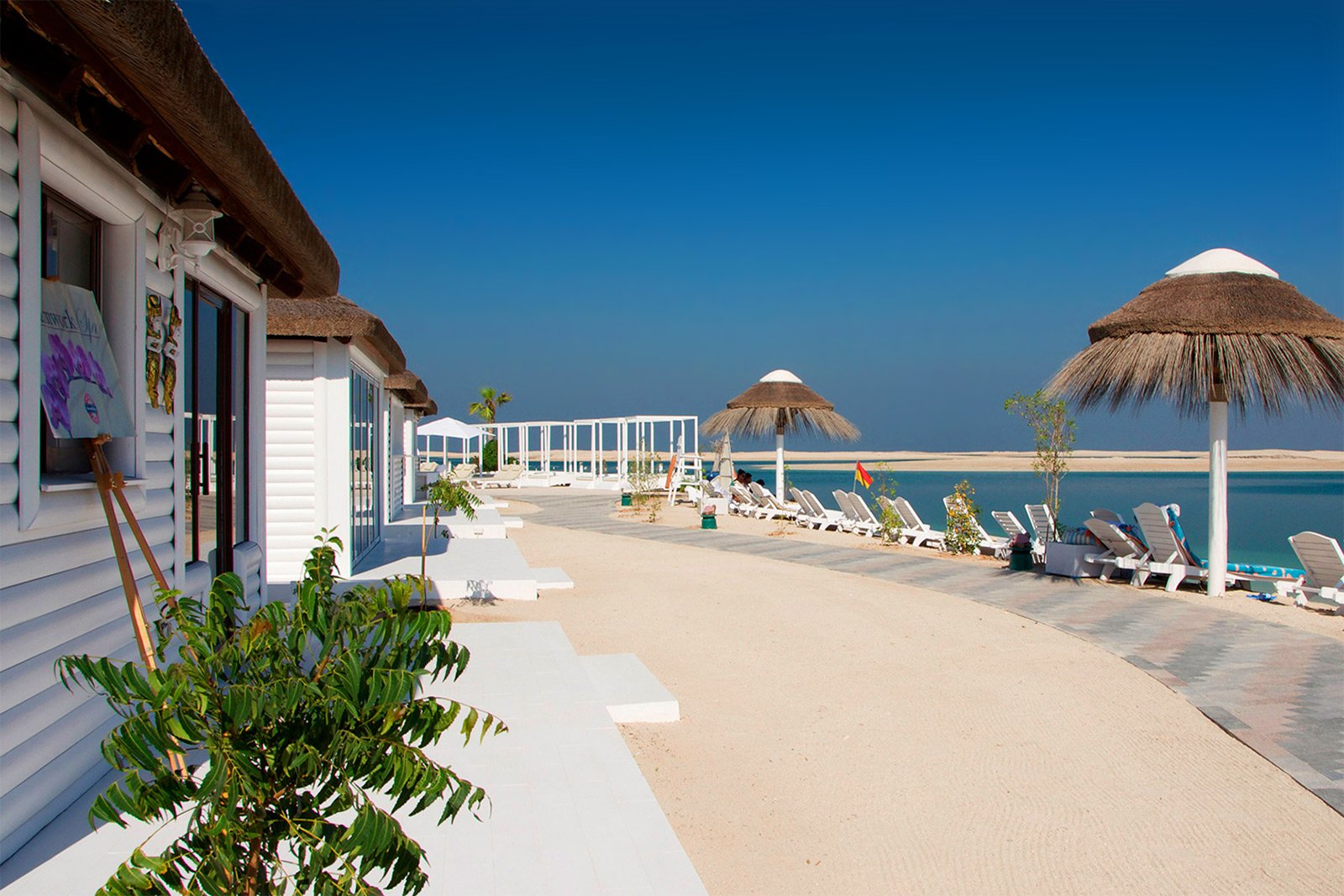 How to relax on the Island in Dubai