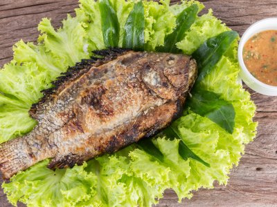 Try Plah Plow fish in Bangkok