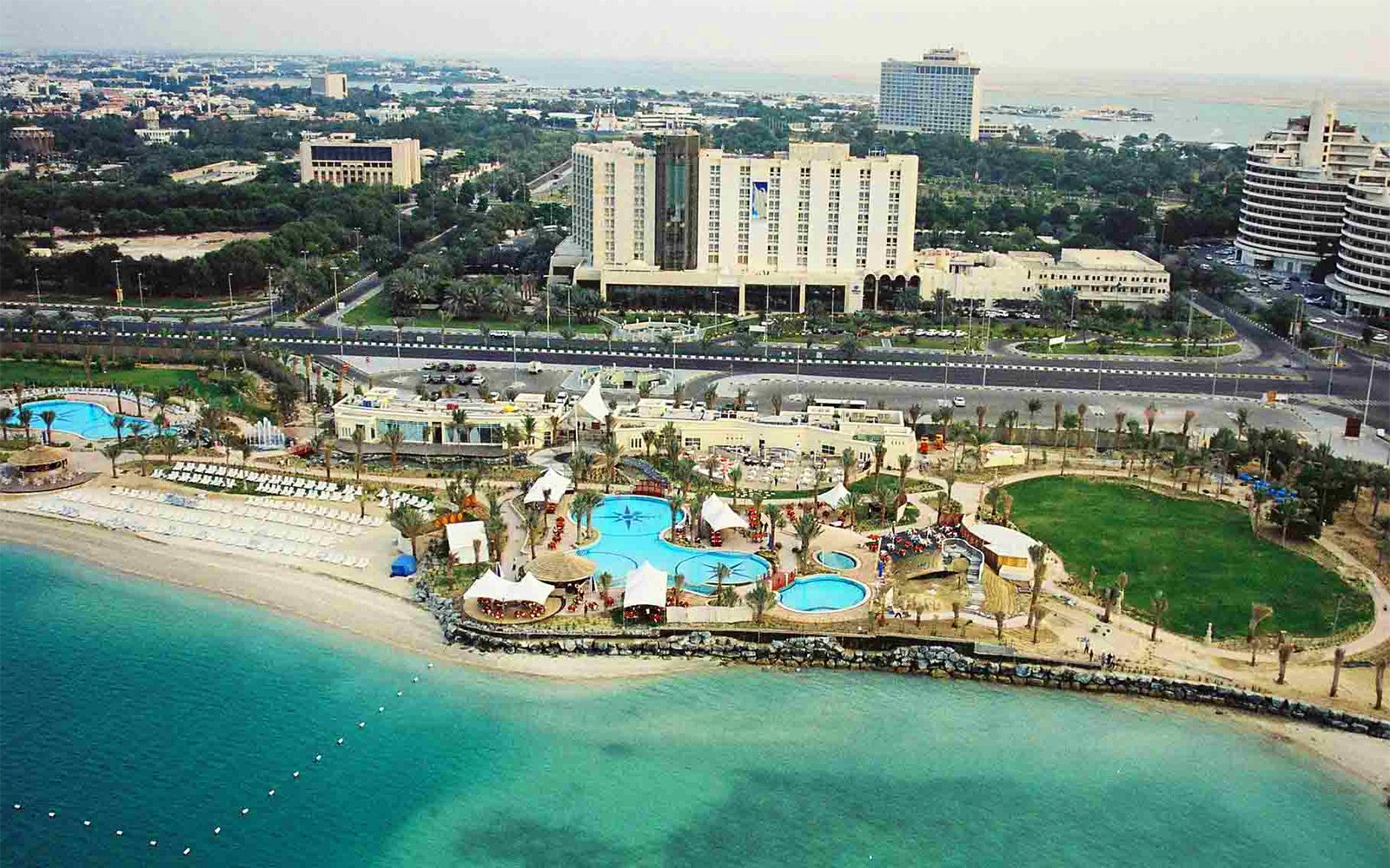Hiltonia Beach Club, Abu Dhabi
