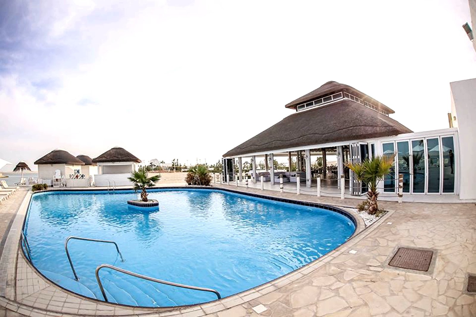 The Island beach club, Dubai