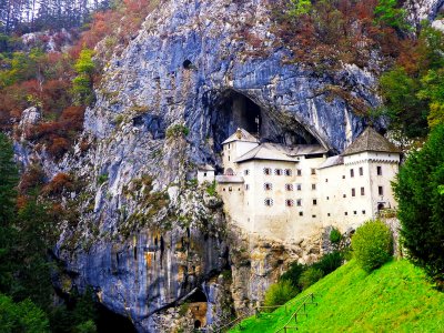Predjama Castle