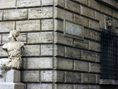 Piazza di Pasquino in Rome